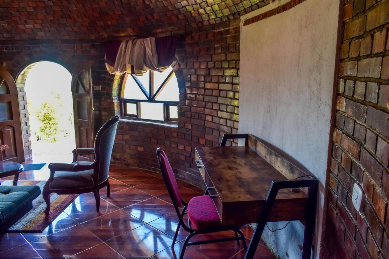 Villa Santa Helena 瓜塔维塔 外观 照片